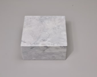 Calacatta Marble Sculpture Pedestal: Art Display Base (6Wx6Dx3H)