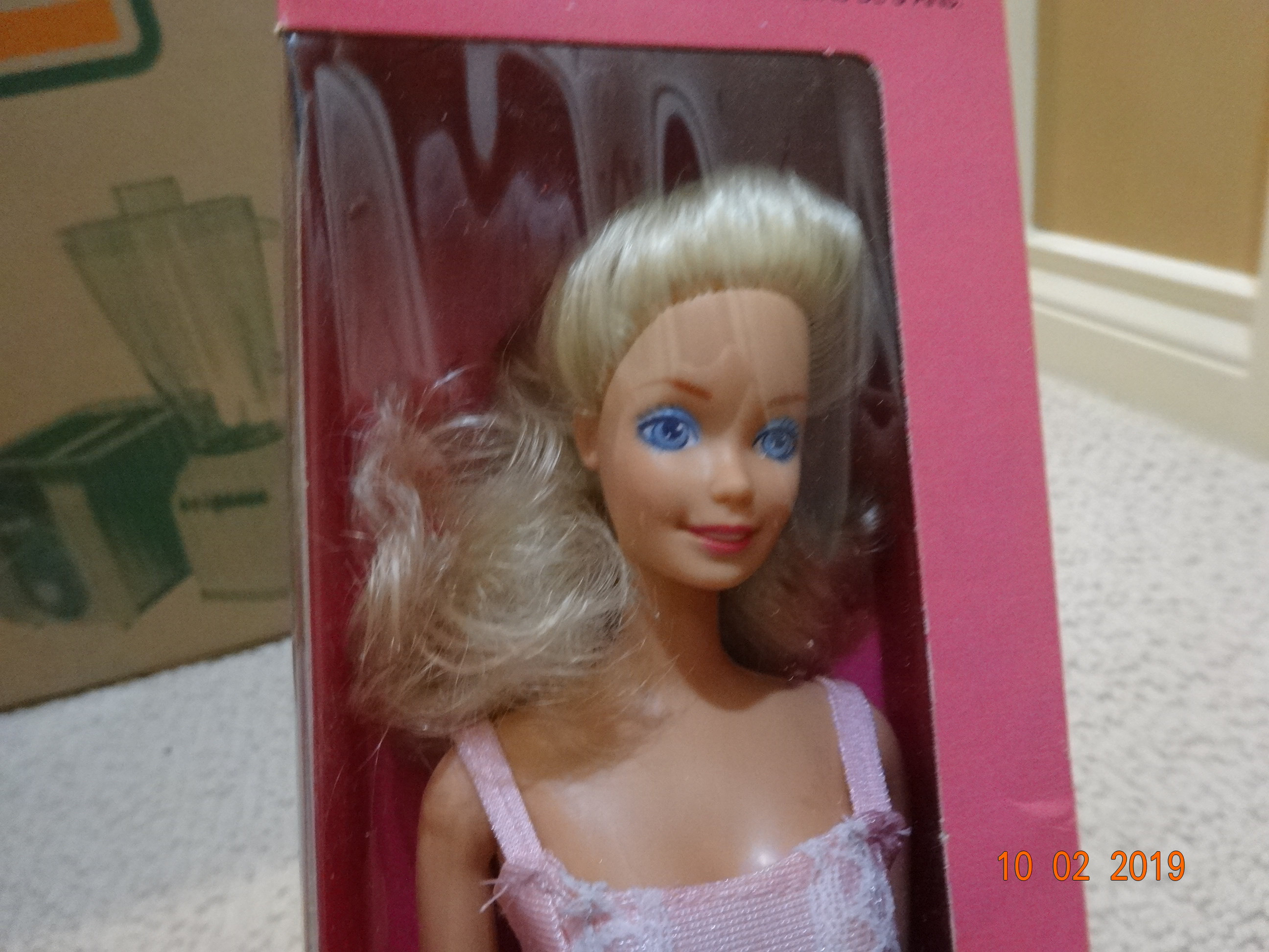 Barbie fun to dress sale