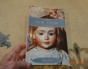 Boek: DOLL VALUES van Patricia Smith, Antique to Modern, Sixth Series, great condition 1990