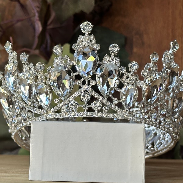 Silver and Crystal Crown Quinceanera Birthday Crown Birthday Queen Crown Queen Silver Crown Wedding Crown