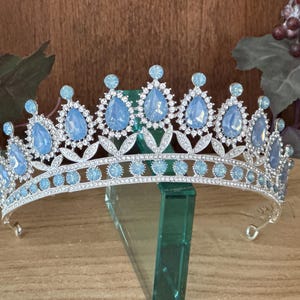 Light Blue and Silver Tiara Quinceañera Tiara Wedding Tiara Birthday Coronas para Quinceañera Elegant Tiaras and Crowns for Every Occasion
