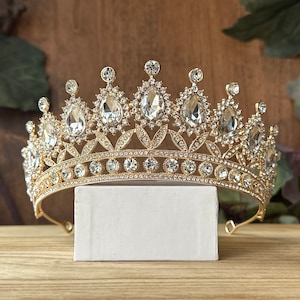 Gold and Crystal Tiara Quinceañera Tiara Wedding Tiara Birthday Coronas para Quinceañera Elegant Tiaras and Crowns for Every Occasion