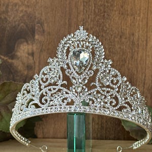 Silver and Crystal Tiara Quinceanera Tiara Baroque Wedding Tiara Birthday Tiara Queen Tiara Coronas para Quinceañera Prom Tiaras