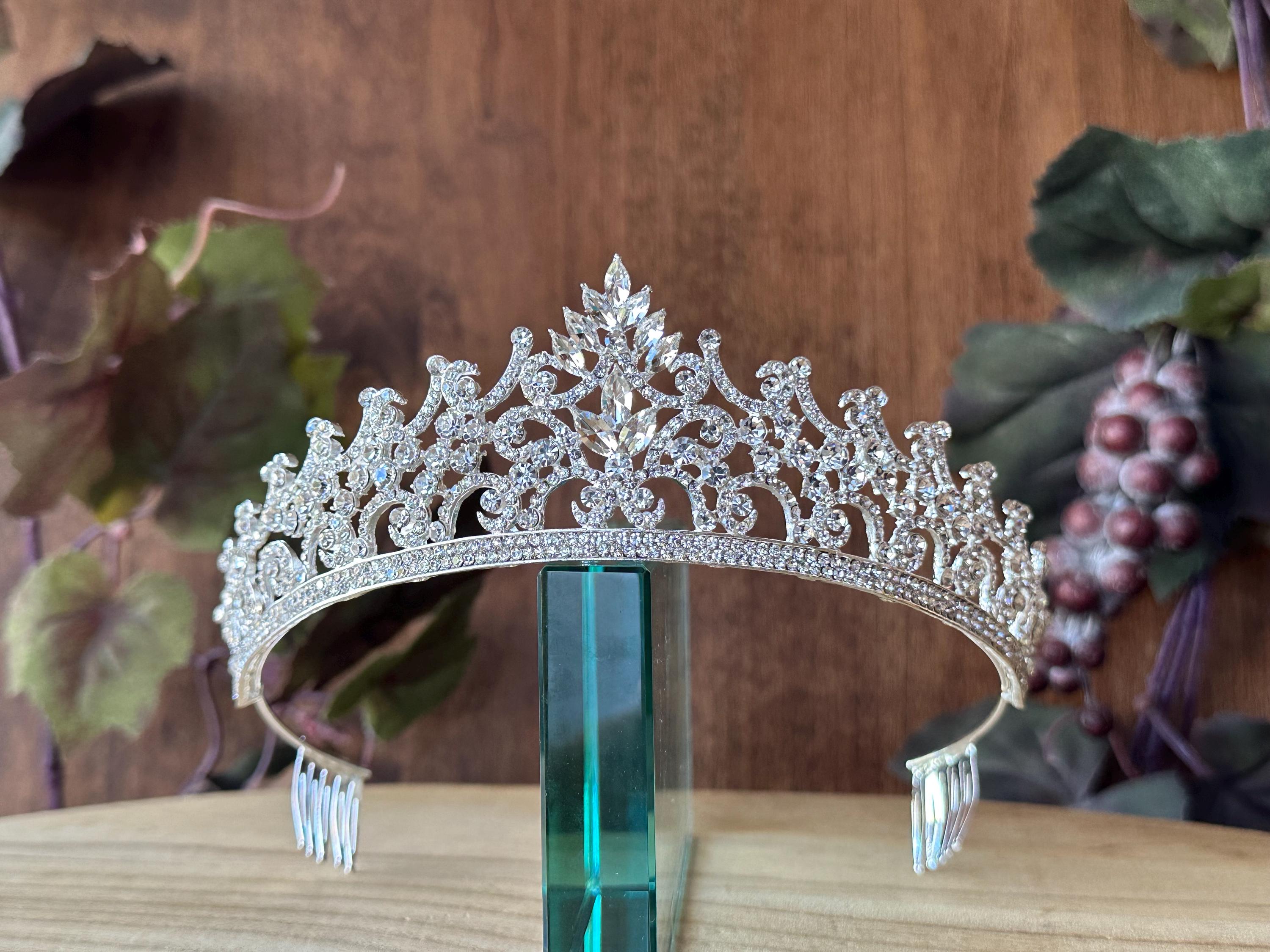 Sparkling Silver colour Hair Tiara Amazon.com: Silver Tiara Crown Headband Princess Elegant  main image 3