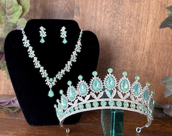 Sage Green on Silver Tiara Set: Wedding, Birthday, Coronas para Quinceañera, Prom, Quinceanera