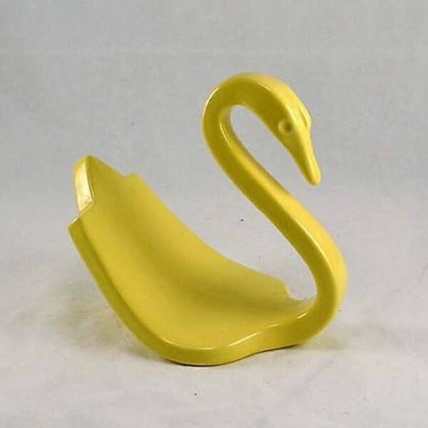 Swan Towel Holder - Vintage Yellow Pottery 1960s 1970s Decor