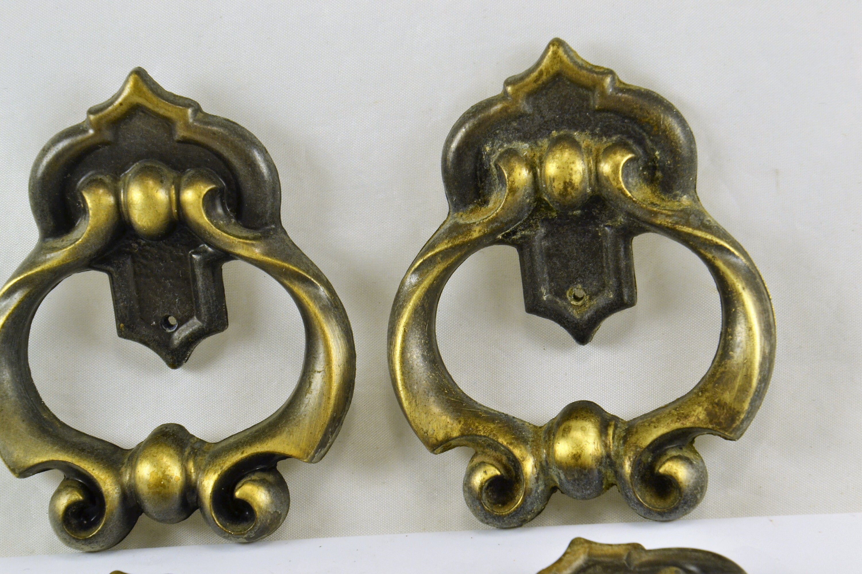 Drawer Pulls Antique Gold Color Vintage Set of 4 Etsy