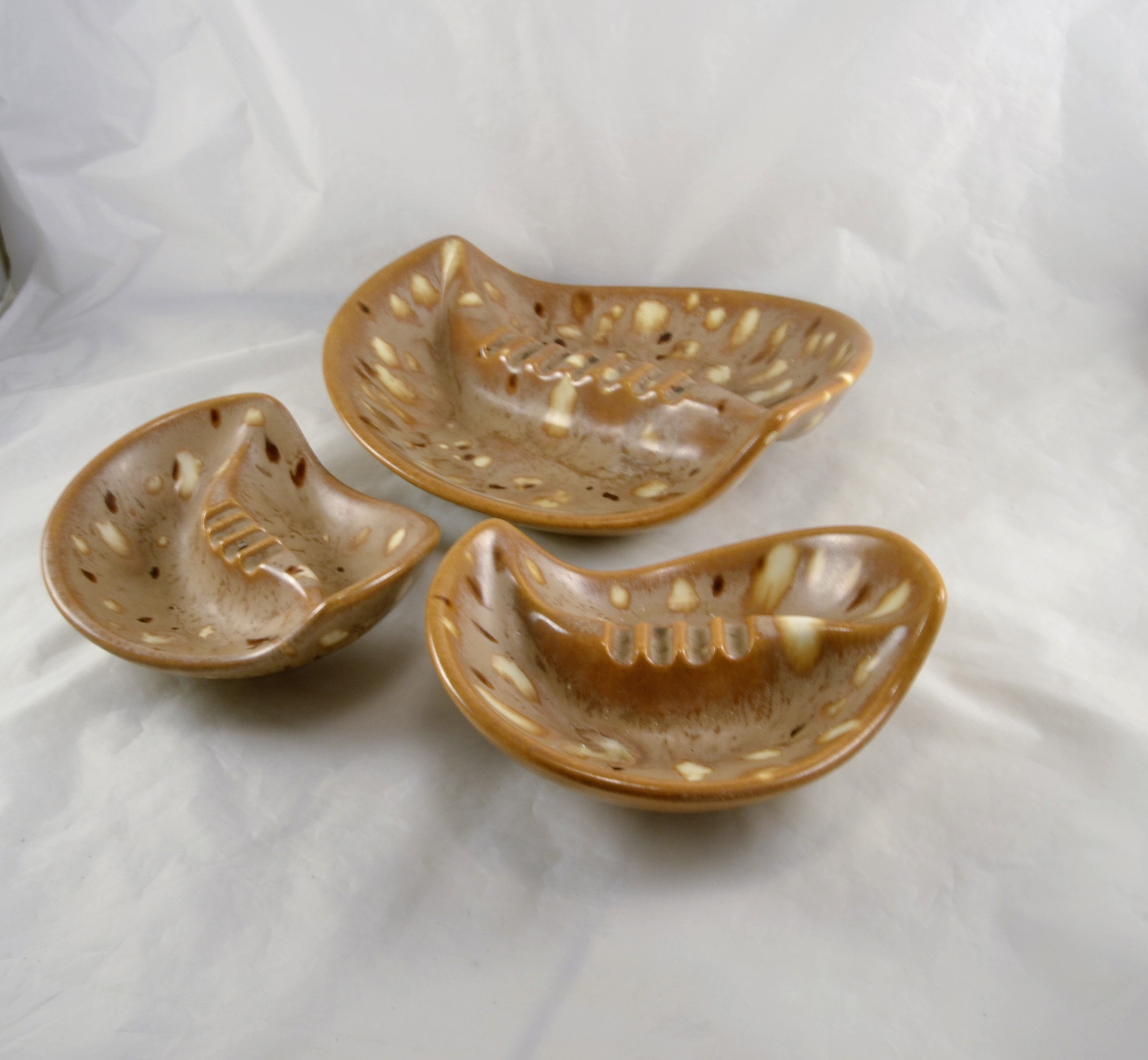 3 Vintage Mid-Century Ashtrays Melamine & Tiled