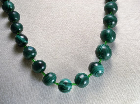 Malachite Bead Necklace Chunky 28 Inch Strand Gra… - image 2