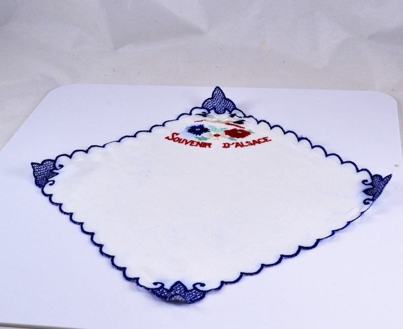 Blue Laced Tips Souvenir Handkerchief D/' Alsace France Silk Hand Embroidered Stork or Crane Flowers