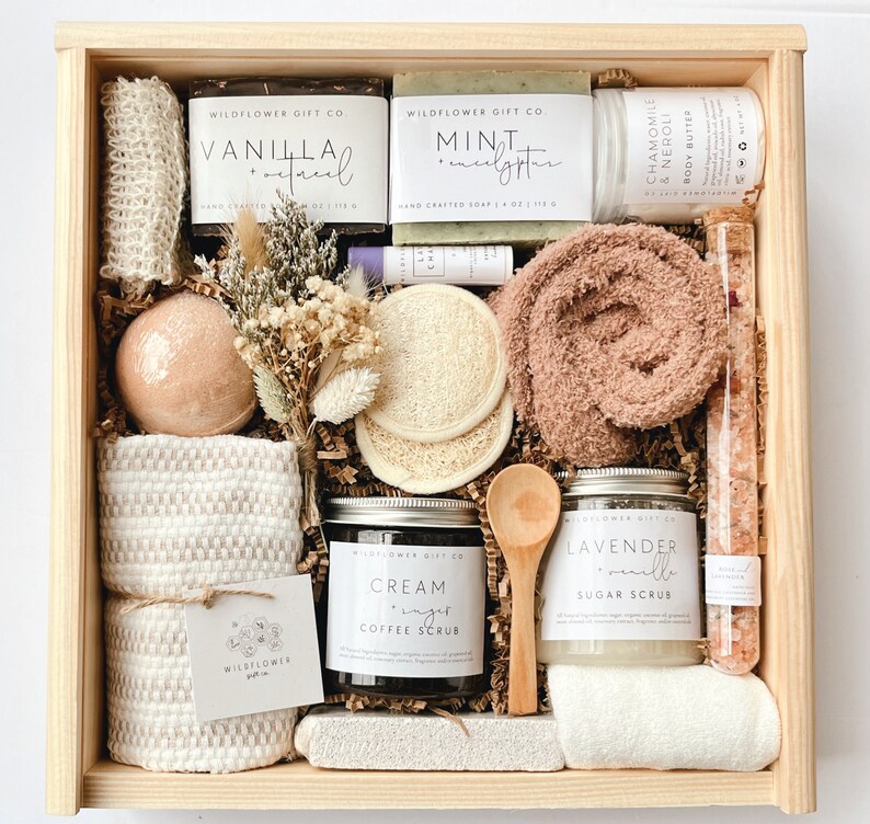 Deluxe Self Care Spa Gift Box Relaxation Spa Gift Spa Gift for Her Spa Day Gift Box Spa Box for Her Gift for Friend New Mom image 1