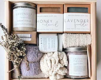 Lavender Spa Gift Box: Relaxation and Pampering Set (Personalized Option)