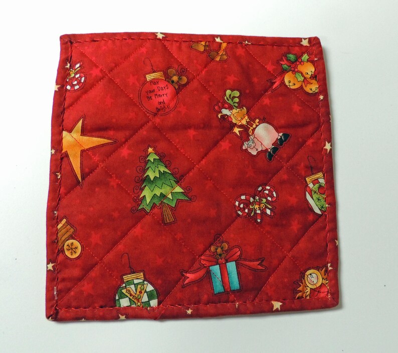 Mini Quilt Mug Rug Candle Mat Snack Mat Red Green Cream Etsy