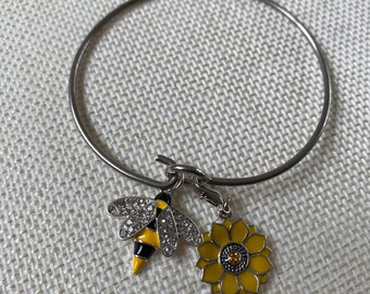 Sunbee charm bracelet