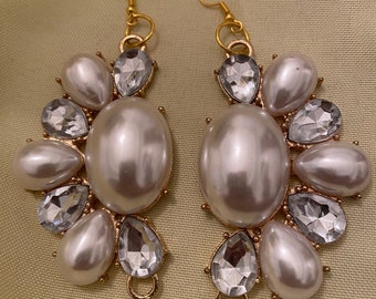 Pearly White chandelier earrings