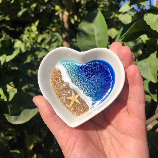 Heart Shaped Beach scene ocean wave resin ring dish ceramic trinket tray jewelry holder beach wedding gift