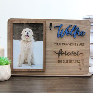 Pet Loss Photo Frame with Hook | Sympathy Gift for Loss of Dog or Cat | Personalized Remembrance Present | Custom Shelf Decor Collar Display