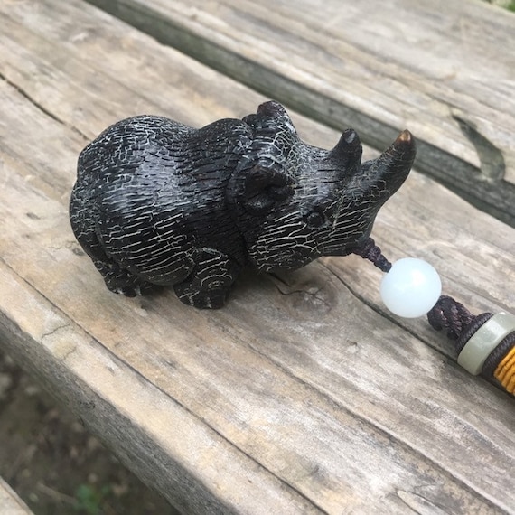 Africa Animal Crafts Creative Home Accessories Yak Horn Sculpture Rhino Made By Yak Horn Moduler Rhino Rhinoceros Africa Animal Crafts Creative Home Accessories Yak Horn Sculpture Rhino Made By Yak Horn Moduler Rhino Rhinoceros