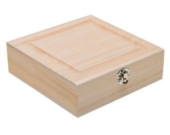 20cm Square Wooden Box with Groove Detail on Lid WBM1616