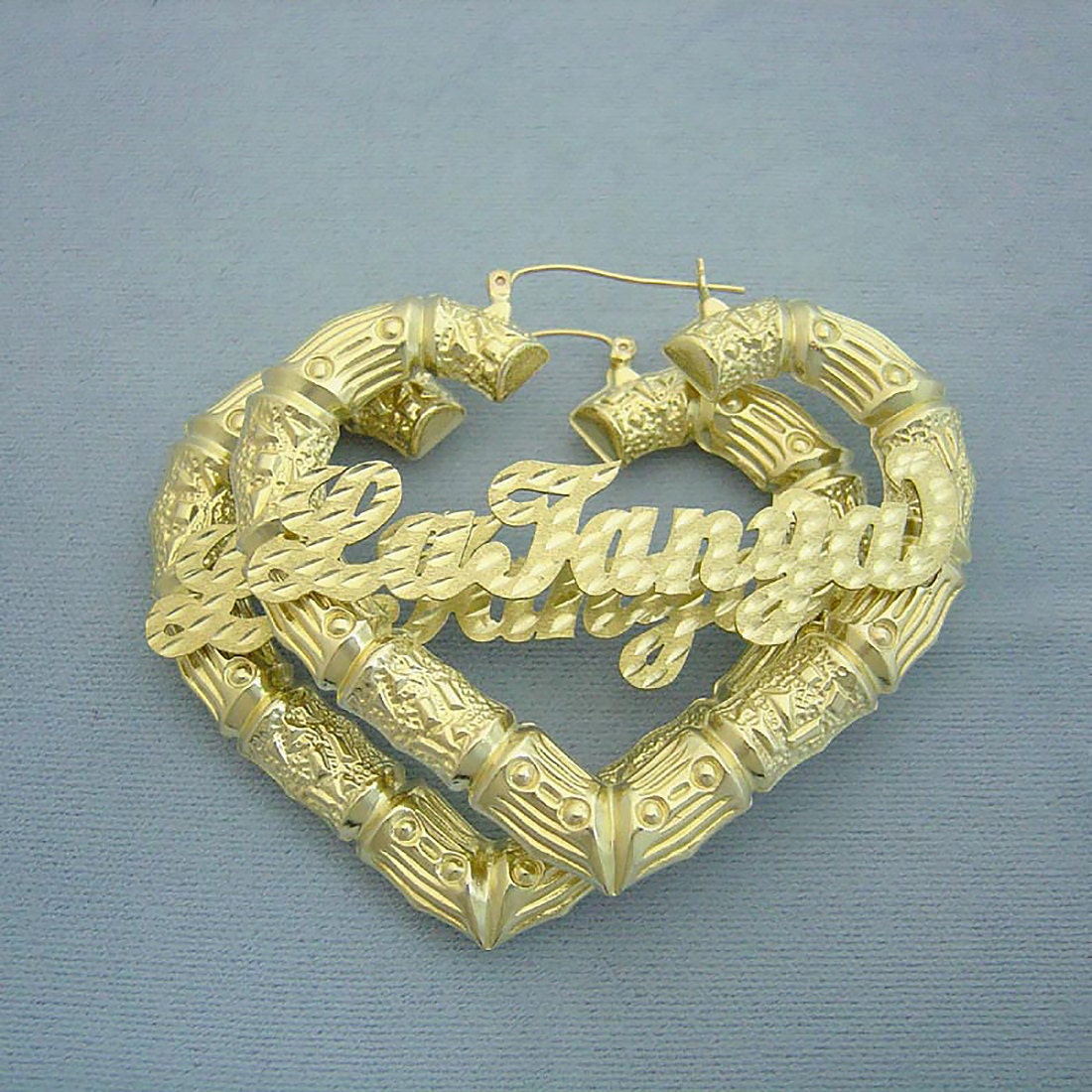 Heart-Shaped Name Hoop Earrings in 10K Gold (10 Characters)