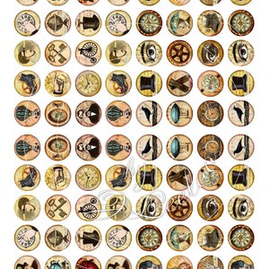 Op de afbeelding: Een vel met 60 ronde afbeeldingen met steampunk-thema, elk ongeveer 20 mm in diameter. De afbeeldingen tonen tandwielen, klokken, sleutels en vintage illustraties in sepiatinten, met het woord "Steampunk" onderaan.