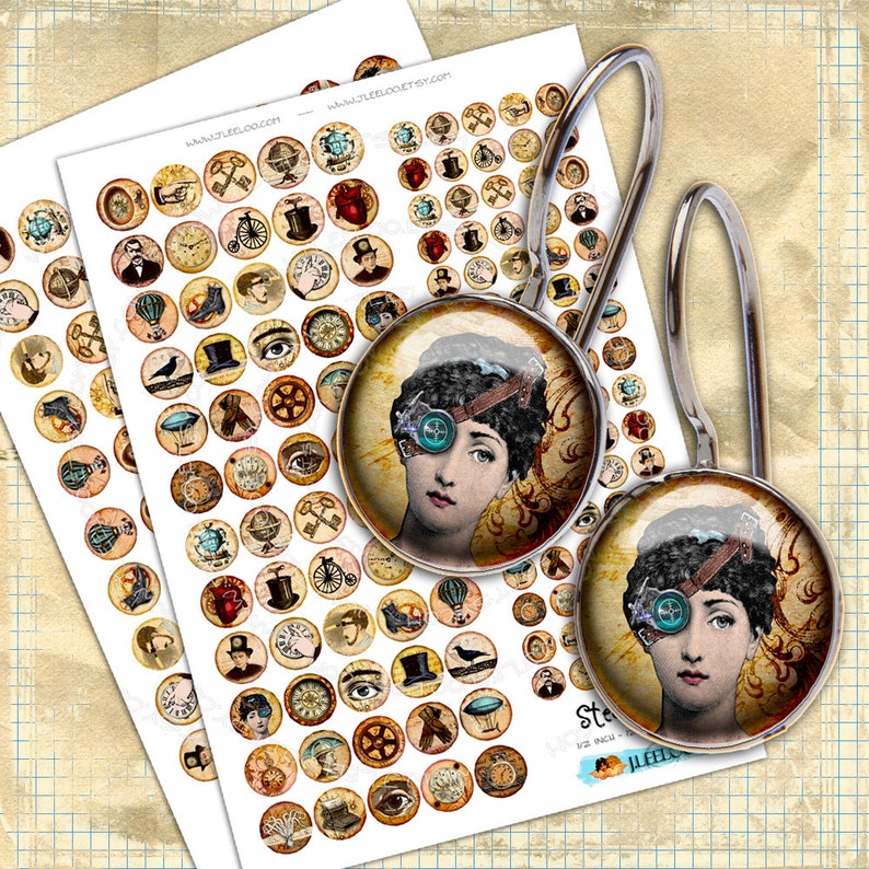 Op de afbeelding: Steampunk-oorbellen met een cirkelvormig ontwerp met een vrouw met een steampunk-ooglap. De oorbellen hebben een zilverkleurige haak. De afbeelding toont ook vellen cirkelvormige stickers met diverse steampunk-illustraties.