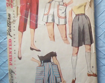 1950s Simplicity 4680 Shorts & Petal Pushers
