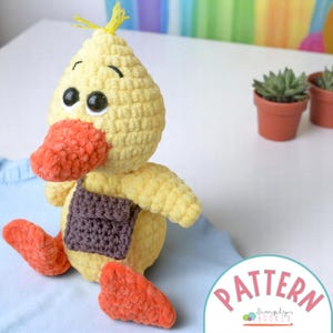 Duck Crochet Pattern PDF – Cute Amigurumi Plush with Messenger Bag – Easy Crochet Animal Pattern for Beginners – 9” Stuffed Duck