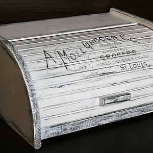 Beunruhigter Brotkasten, Brotbehälter, BROT BOX, französischer Brotkasten, beunruhigt, hölzerner, rustikaler Brotkasten, Retro, Brotkasten, Brotkasten, Bauernhaus