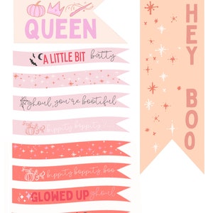 Puede incluir: Un conjunto de pancartas imprimibles con tem&aacute;tica de Halloween con texto rosa, naranja y blanco sobre un fondo rosa y naranja. Las pancartas incluyen frases como "Un poco loca", "Glowed up ghoul" y "Bootifully batty".