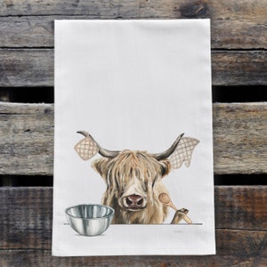 Highland Cow Tea Towel - Cow Baking Towel - Cow Flour Sack Towel - Farmhouse Decor - Highland Cow Lover Gifts - Highland Cow Kitchen Decor