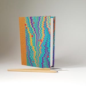 ランベスカートリッジ入りの日常スケッチブック。70ページ（140面）、180gsm、アイボリー紙。A5*四つ切