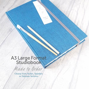 Groot formaat A3 professioneel kunstenaarsatelierboek, keuze uit kleuren, papier en formaat 300 g/m², 50 pagina's in het papier van uw keuze, met de hand gesneden.