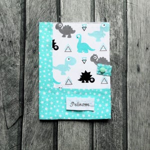 Funda para cartilla sanitaria de bebé, dinosaurios y estrellas, funda con nombre de niña y niño, regalo de nacimiento para baby shower, fabricada en Francia
