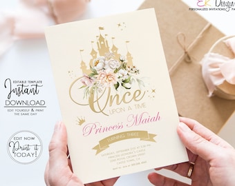 Può includere: Un invito stampabile per una festa di compleanno a tema principessa. L'invito presenta un castello dorato con una ghirlanda di fiori e il testo "Once Upon A Time Princess Maiah Turning Three".