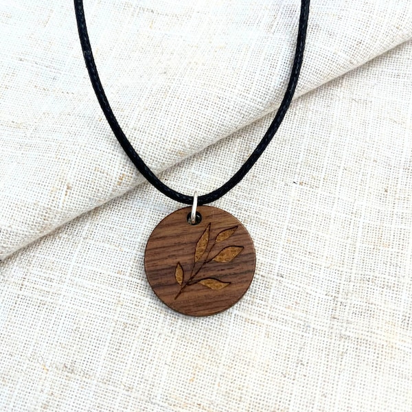 Holzkette mit Gravur "Zweig" | Naturschmuck | personalisierter Schmuck