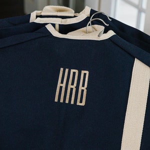 Embroidered Garment Bag // Groomsmen Gift Custom Name Suit Bag, Handle Garment Bag, Father&#39;s Day Gift, Canvas Suit Bag, Monogrammed Suit Bag