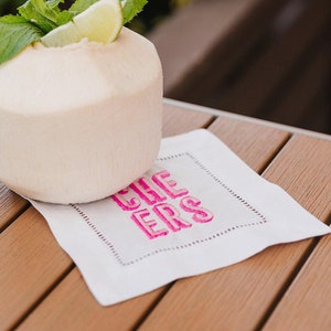 Cheers Embroidered Cocktail Napkins (Set of 4) // Custom Napkins, Linen Cocktail Napkin, Personalized Wedding Napkins, Cheers, Cute Napkins