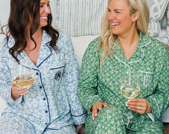 Pigiama con monogramma // Pigiama da damigella d'onore, Pigiama da damigella, Pigiama con monogramma, Festa di matrimonio, Pigiama morbido, Pigiama floreale, Regalo per la festa della mamma