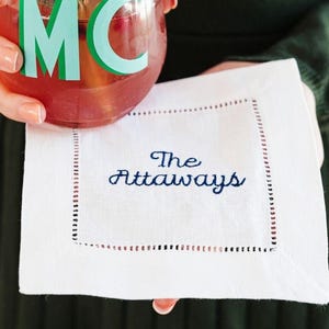Custom Embroidered Cocktail Napkins (Set of 4) // Personalized Last Name Linen Cocktail Napkin, Wedding Anniversary Engagement Custom Napkin