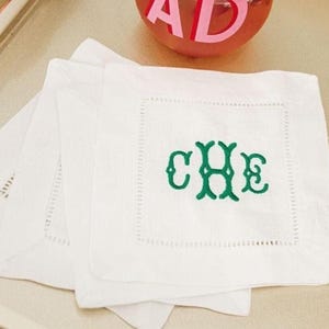 Embroidered Monogram Cocktail Napkins (Set of 4) // Hemstitch Monogrammed Linen Napkins, Custom Wedding Napkins, Hostess Gift, Wedding Gifts