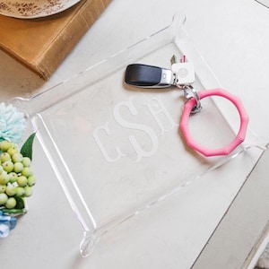 Personalized Acrylic Tray // Personalized Graduation Gift Custom Monogram Tray Vanity Organizer Jewelry Dish Desk Accessory Engraved Tray
