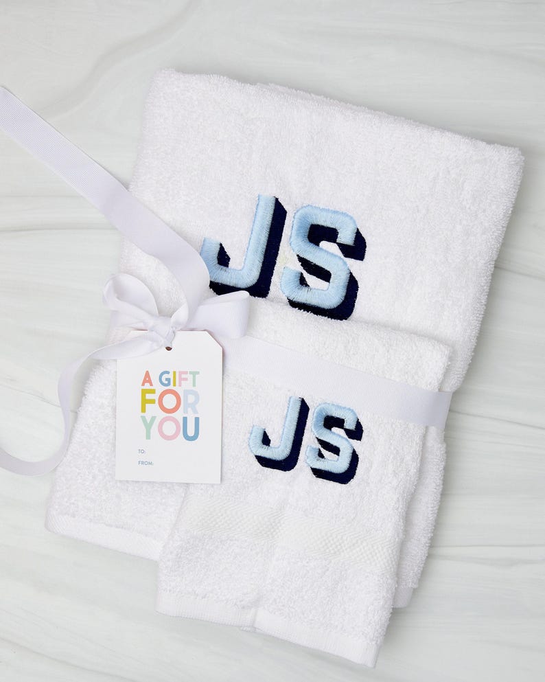 Sprinkled With Pink Guest Towels - Thumbnail 3