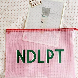 Pool Tasche // Nadelspitze NDLPT, Aufbewahrungstasche für Projekte, Brautjungfern, Hochzeit, individueller Name, Bachelorette, Schultasche