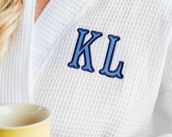 Embroidered Monogram Waffle Knit Robe with Applique // Bathrobe, Luxury Bathrobe, Personalized Robe, Monogrammed Robe, Cozy Gift for Her