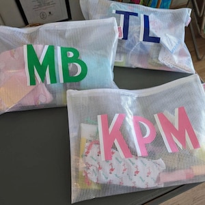 Schatten Monogramm Pool Tasche // Brautjungfern Hochzeit individuell Bachelorette Name Schule Alltag
