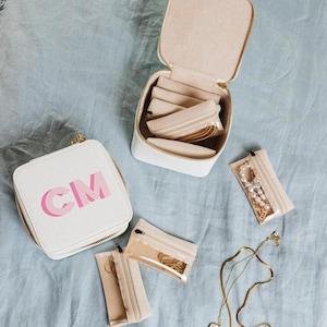 Shadow Monogram Travel Jewelry Case with Pouches // Monogram Travel Jewelry Case Jewelry Box Gift for Her, Custom Bridesmaids Proposal Gift