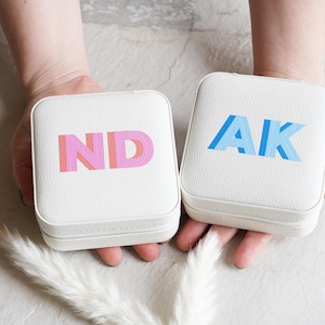 Schaduwmonogram reissieradendoosje//Gepersonaliseerde bedrukte sieradendoos, schaduwmonogram sieradendoos, verjaardagscadeau, voorstel bruidsmeisjes
