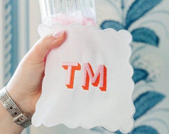 Embroidered Monogram Scalloped Cocktail Napkins (Set of 4) // Monogrammed Linen Napkins, Custom Wedding Napkins, Hostess Gift, Wedding Gift