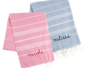 Toalla turca bordada // Toalla de playa personalizada, regalo personalizado, despedida de soltera, regalos para damas de honor, recuerdo de fiesta, regalo para ella